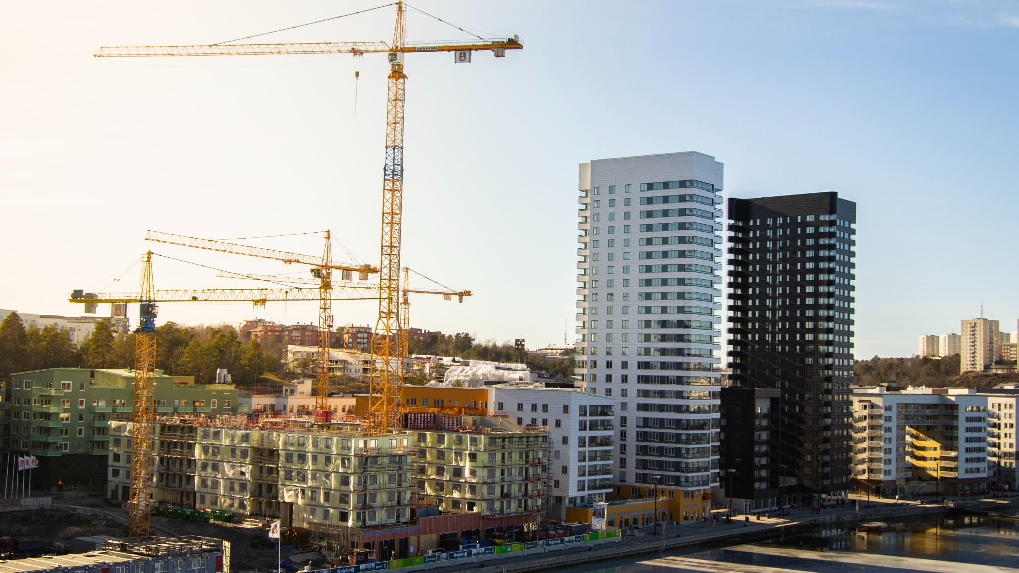 New home sales slowly recover in Q3